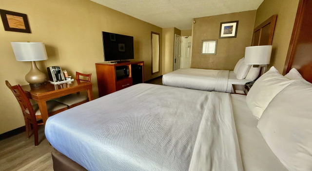 Четырёхместный номер Standard Comfort Inn Gurnee near Six Flags