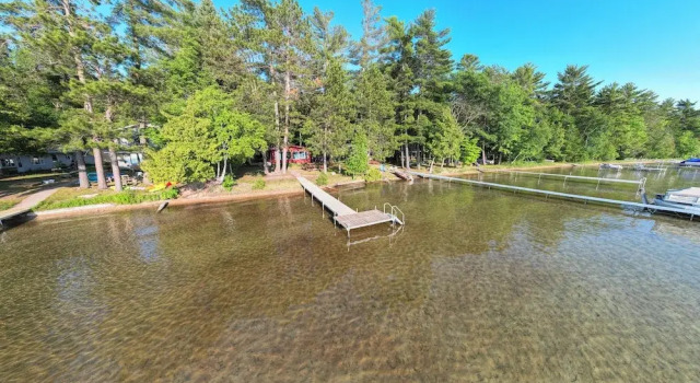 Коттедж Higgins Lake House w/ Swimming Dock!