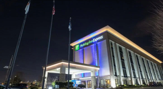 Четырёхместный номер Standard Holiday Inn Express - Newark Airport - Elizabeth by IHG
