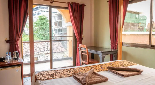 Двухместный номер Standard с балконом DEN HOTEL TOTONOU SIEM REAP