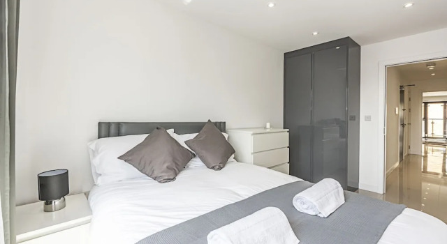 Canary Wharf Stylish Apartment, Varaa Huoneisto Asunnot kohteessa Merseyside, Huoneisto