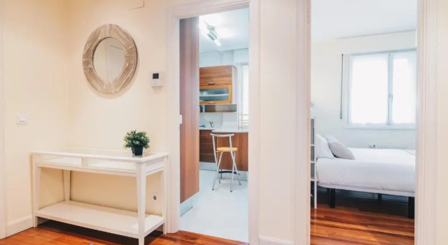 Sani Apartment by People Rentals, Book Apartment Deusto 