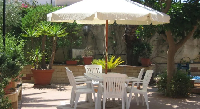 Коттедж Lush Holiday Home in Sciacca near Golf Course