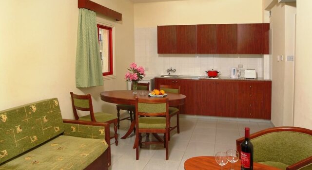 Tropical Dreams Hotel Apartments
