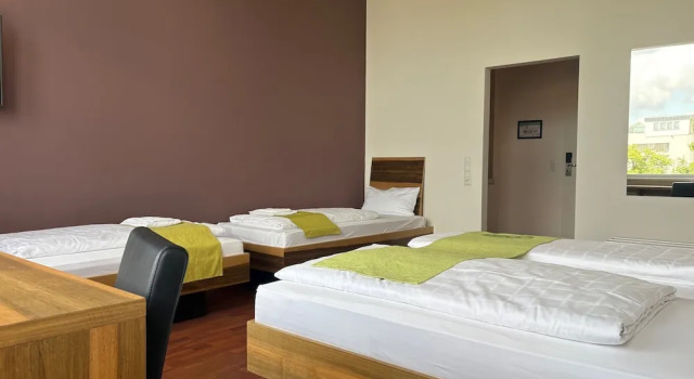 Четырёхместный номер Standard AMH Airport-Messe-Hotel Stuttgart