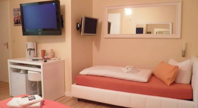 Трёхместный номер Standard City Guesthouse Pension Berlin