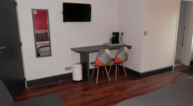 Апартаменты Superior Appart-hôtel Chanzy / Angoulême