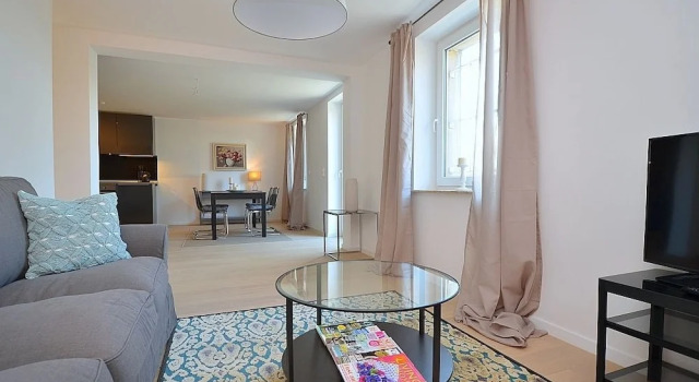 AB Apartment 123