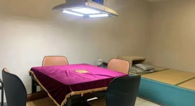 Кровать в общем номере Peninsula Bath Hotel