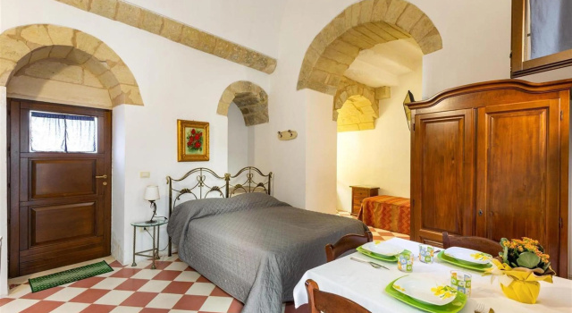 in Vernole with 1 Bedrooms And 1 Bathrooms