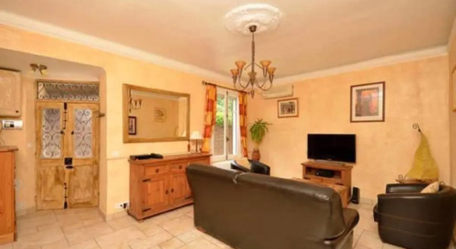 Коттедж Cosy Antibes villa