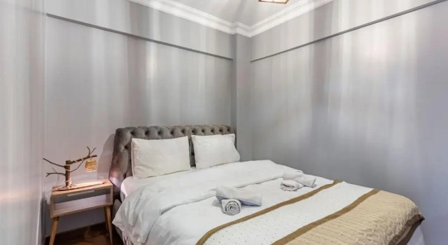 Stylish Apartment in Moda near Popular Attractions with Balcony, Boek Appartement Kadıköy 