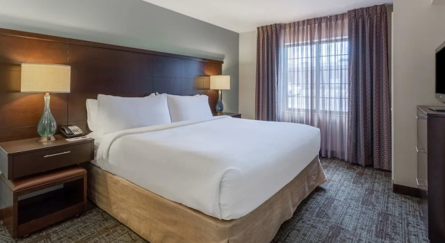 Люкс c 1 комнатой Staybridge Suites Davenport by IHG