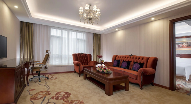 Люкс Vienna Hotel Foshan Huangqi