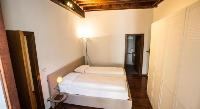 Апартаменты с 3 комнатами Historical apartment in the center of Gravedona - Larihome A02