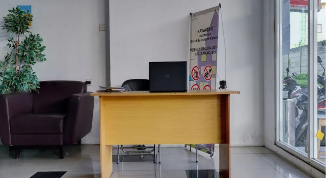 OYO Life 92889 Apartement Grand Sentraland Karawang By A.t Room
