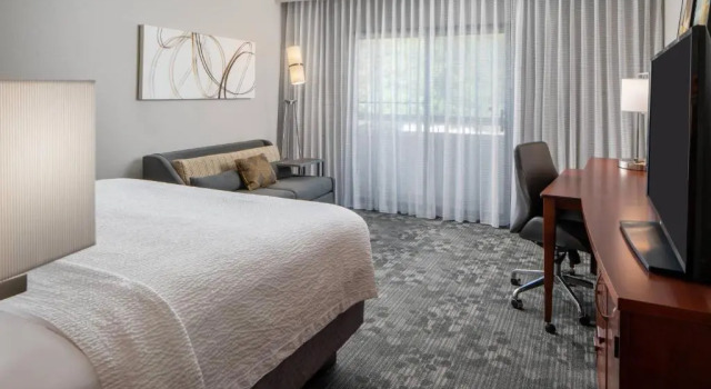 Номер Standard Courtyard by Marriott Nashville Airport