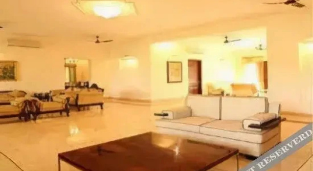 Clarks Exotica Faridabad, Book Hotel Hoteller i Haryana med parkering, Parkering