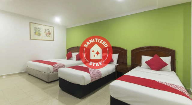 Четырёхместный люкс OYO 805 Hotel Run Star