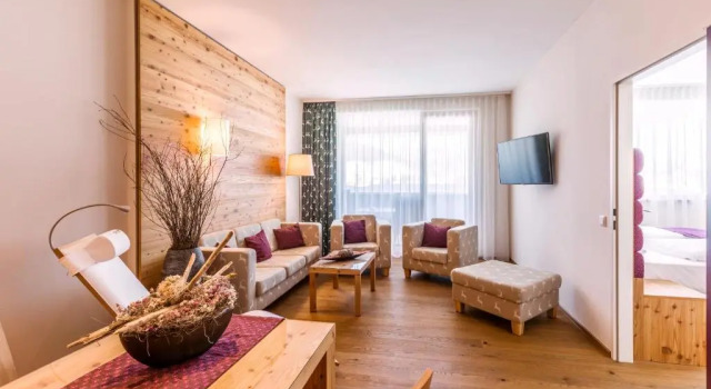 Люкс с 2 комнатами с видом на горы Narzissen Vital Resort Bad Aussee