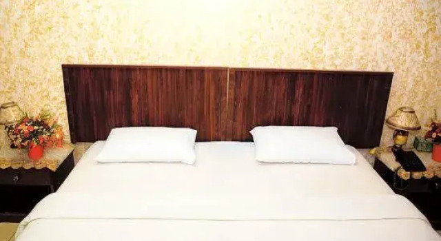 Люкс с видом на город Gulf Hotel Apartment