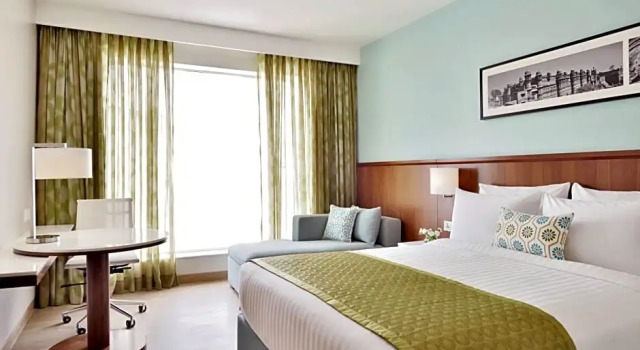 Двухместный номер Standard с красивым видом из окна Fairfield by Marriott Indore