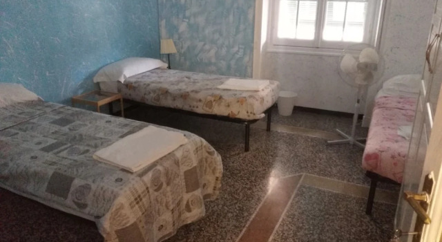 Le Case Della Ste Hostel Settembre, Забронировать Хостел Хостелы Генуи, рядом с Театр Карло Феличе, Хостел