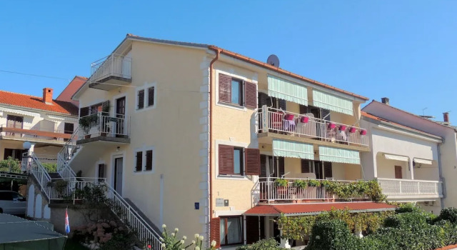 Apartments Jole, Prenota Appartamento Hotel a Isole Quarnerine con parcheggio, Parcheggio
