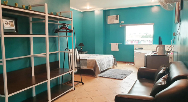 Люкс Walk About Hotel