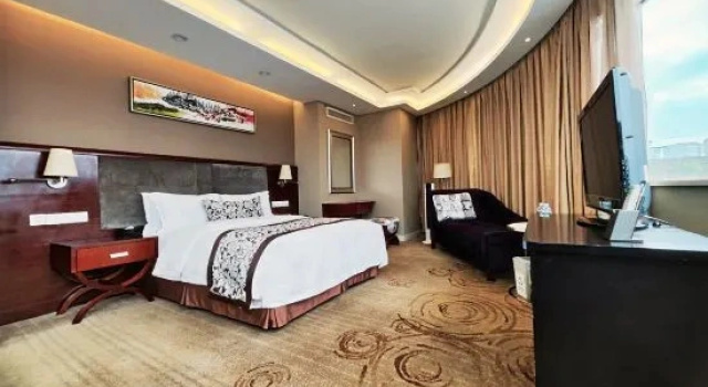 Двухместный люкс Deluxe с 2 комнатами Guangxi Wharton International Hotel