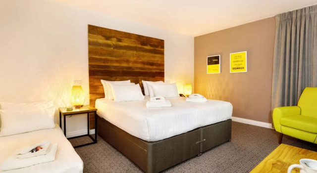 Двухместный семейный номер Standard Cedar Court Bradford Hotel