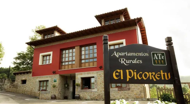 Apartamentos El Picoretu, Prenota Appartamento Hotel a Asturie con parcheggio, Parcheggio