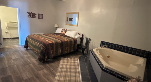 Люкс Tecumseh Inn & Suites