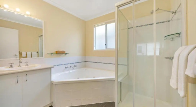 Номер Deluxe с 2 комнатами с видом на воду Ingenia Holidays Nambucca Heads