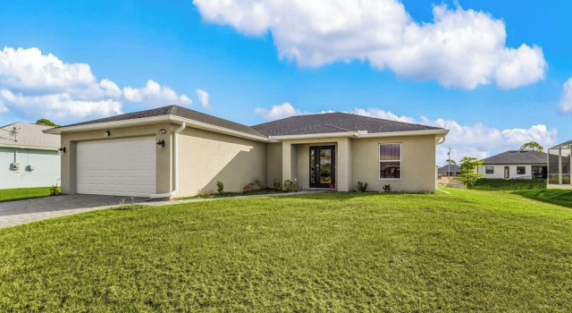 Canal-front Fun! Fish & Relax in Cape Coral, Забронировать Дом для отпуска Виллы Кейп-Корал, Вилла