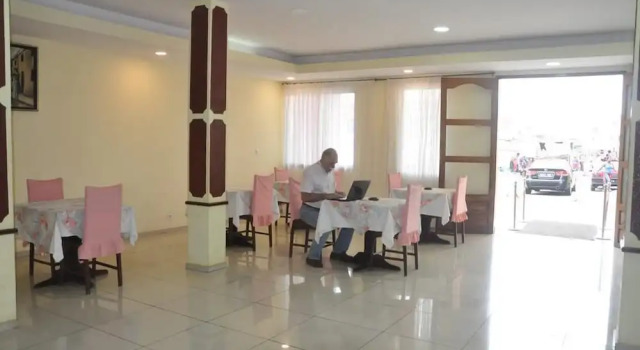 Hotel Plazza Inn