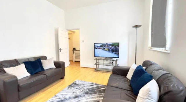 Апартаменты c 1 комнатой Spacious City Centre Corporate Apartments for City Traveller's by Homesys Accommodation