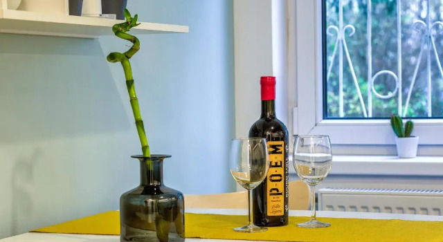 Апартаменты 5 min to everything-Stylish-Modern-Old City Center