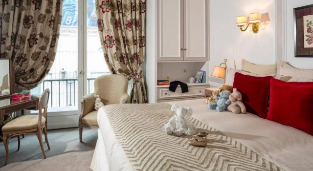 Номер Family Hôtel Regina Louvre