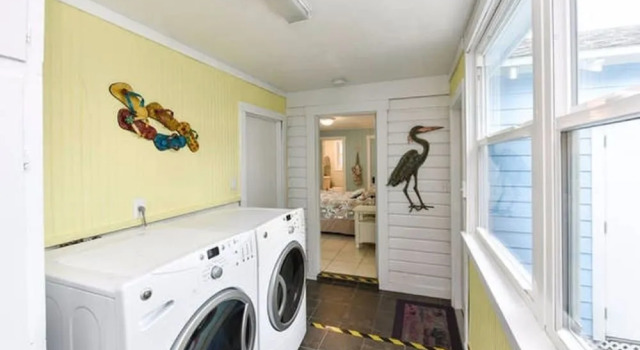 A House on Siesta Beach by Beachside Management, Забронировать Отель Сарасота Sarasota Area