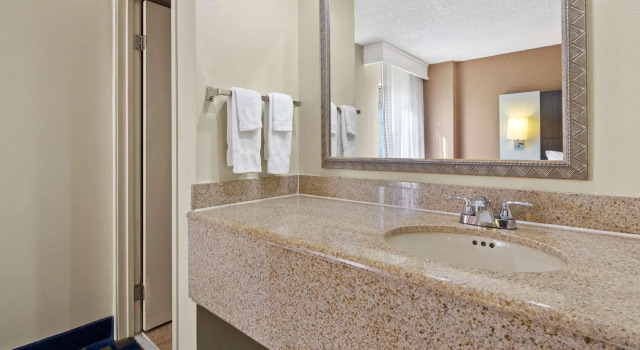 Двухместный номер Standard Quality Inn Jacksonville - Orange Park near Naval Air Station