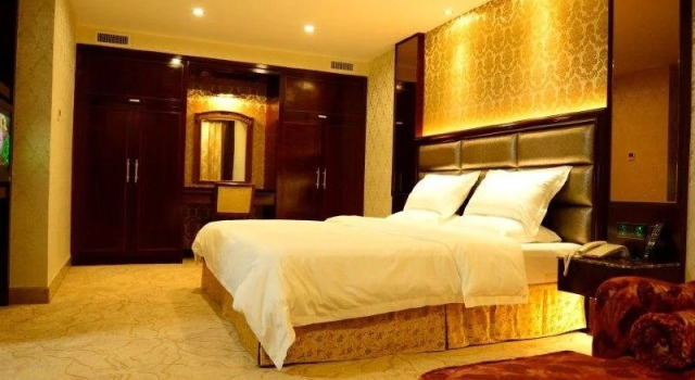 Garden Hotel, Rezervovat Hotel Hotely v Guangdong s bazénem, Bazén