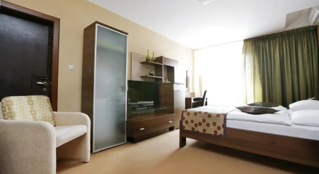 Люкс City Hotel Nitra with free parking