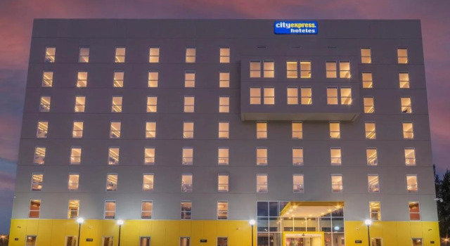 City Express by Marriott Caborca, Book Hotel Hotels in Sonora with Parking, Parking