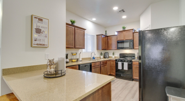 Апартаменты 3 Mi to Downtown: Wfh-friendly ABQ Townhome!