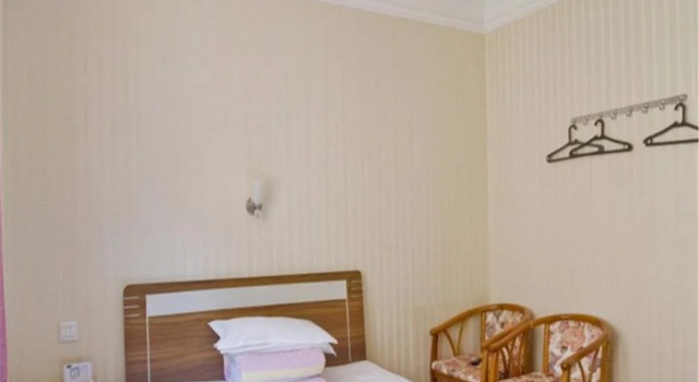Dalian Yisongting Hotel