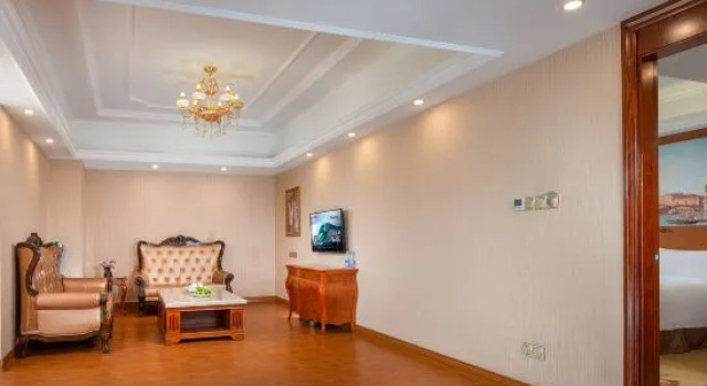 Люкс Business Vienna International Hotel Jieyang Yangmei Jade hotel