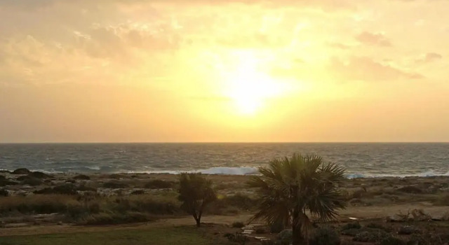 Коттедж Luxury Bay View Villa 20 Right On Τhe Beach