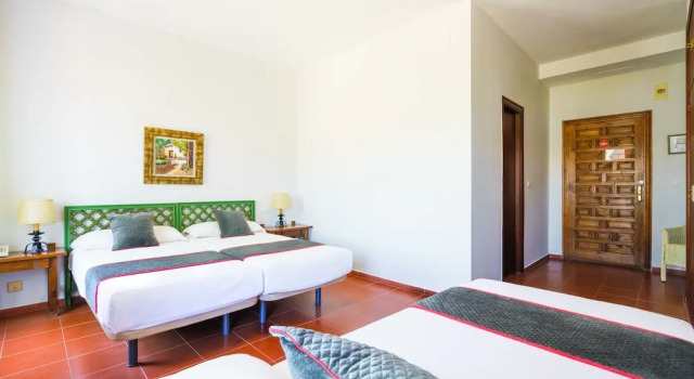 Venta del Alto Hotel las Cumbres by Vivere Stays, Забронировать Отель Отели провинции Севильи с парковкой, Парковка