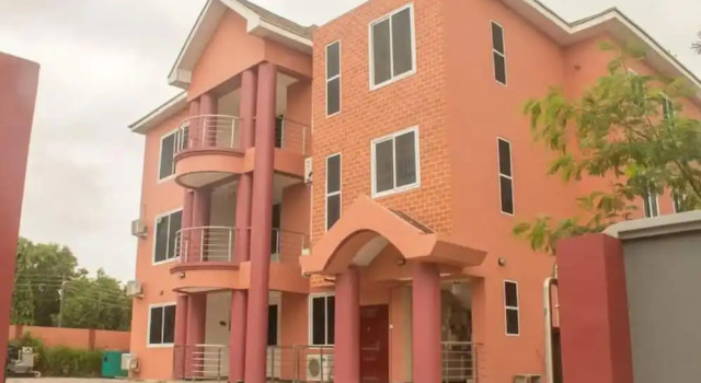 Loyeda Place, Reserva ahora Apartamento Hoteles en Gran Acra con aparcamiento, Aparcamiento